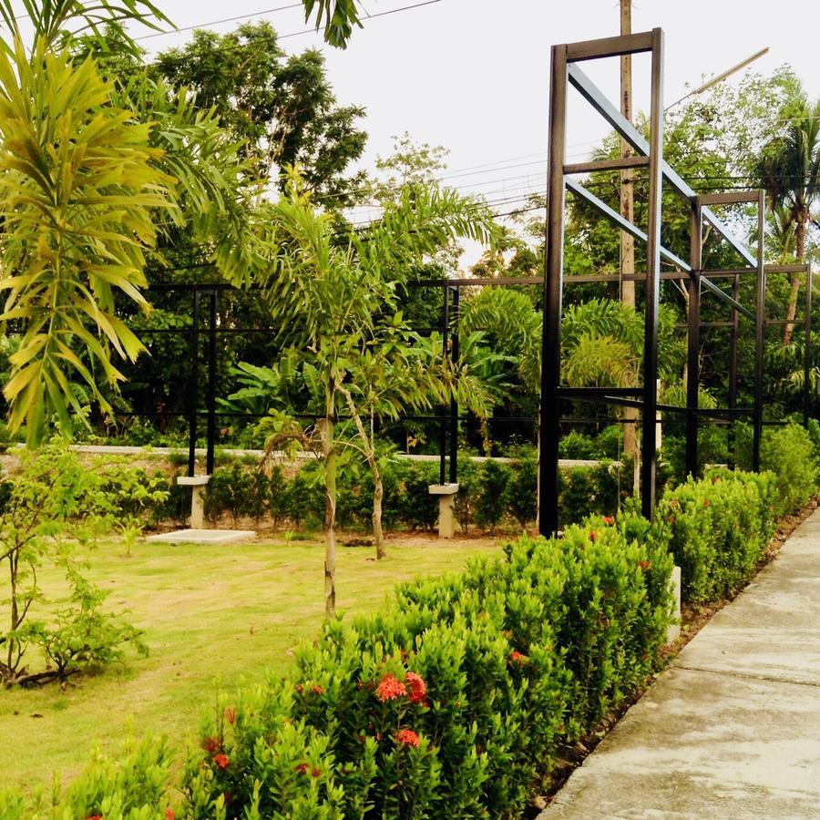 Wassana Sitdharma Guesthouse Trang Exteriör bild