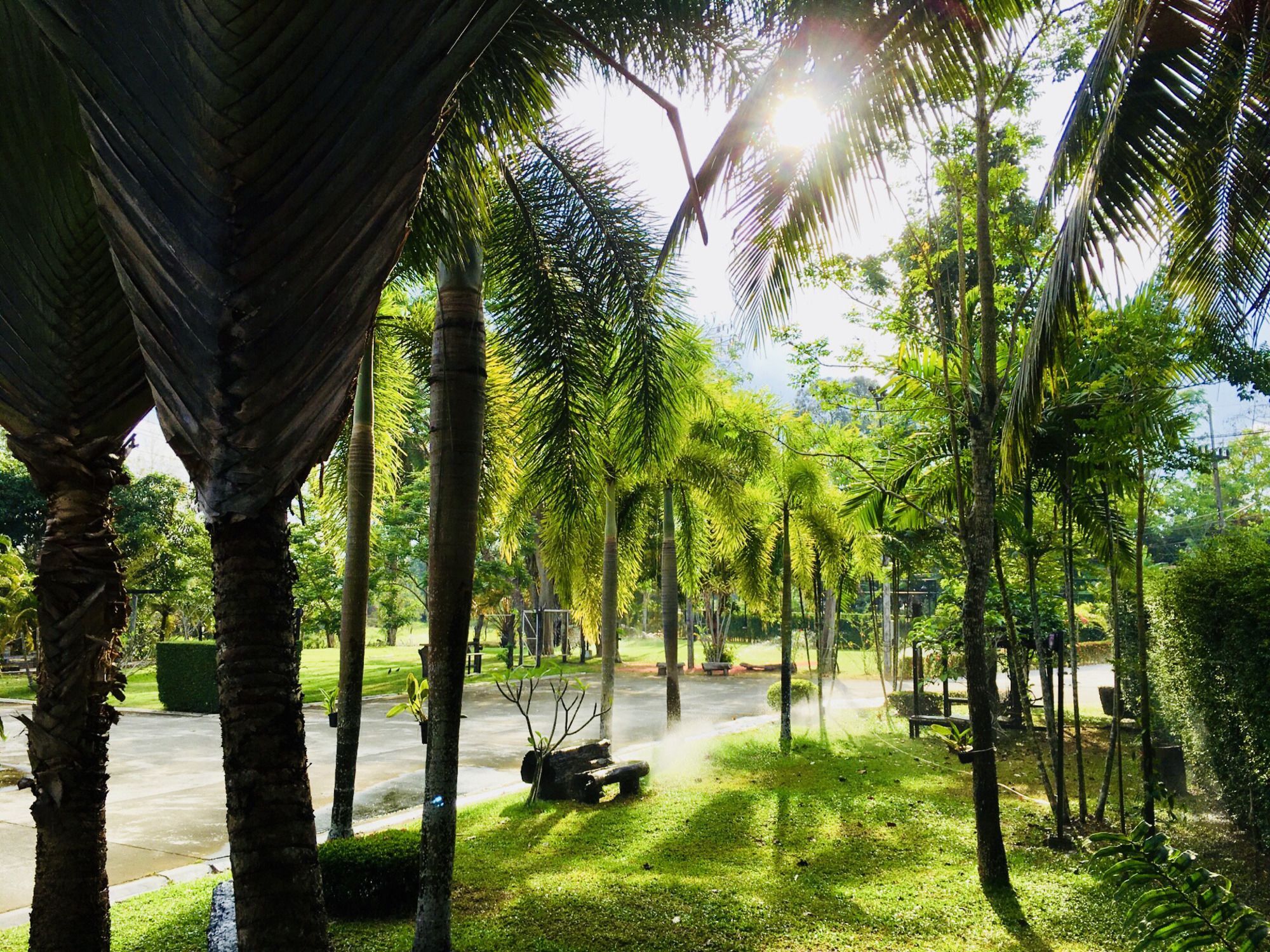 Wassana Sitdharma Guesthouse Trang Exteriör bild